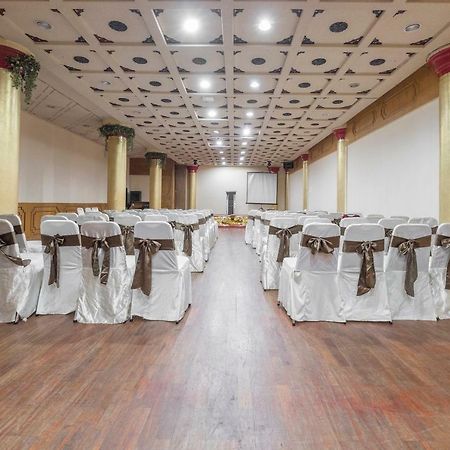 Oyo 821 Hotel Dinasti Makassar Eksteriør billede