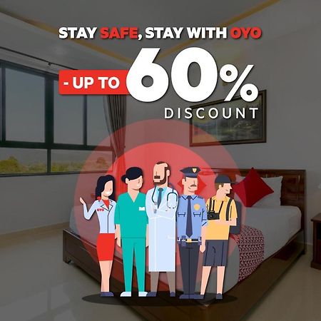 Oyo 821 Hotel Dinasti Makassar Eksteriør billede