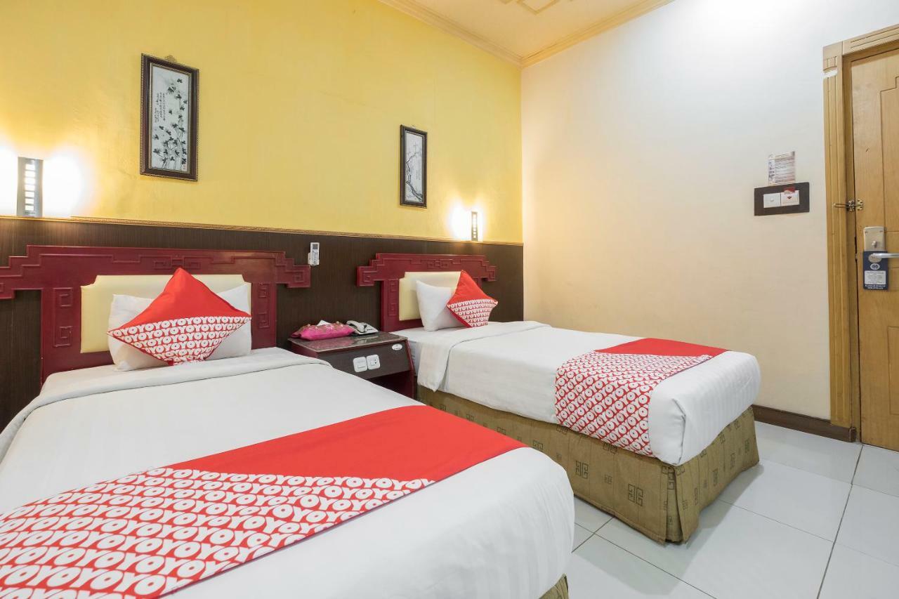 Oyo 821 Hotel Dinasti Makassar Eksteriør billede