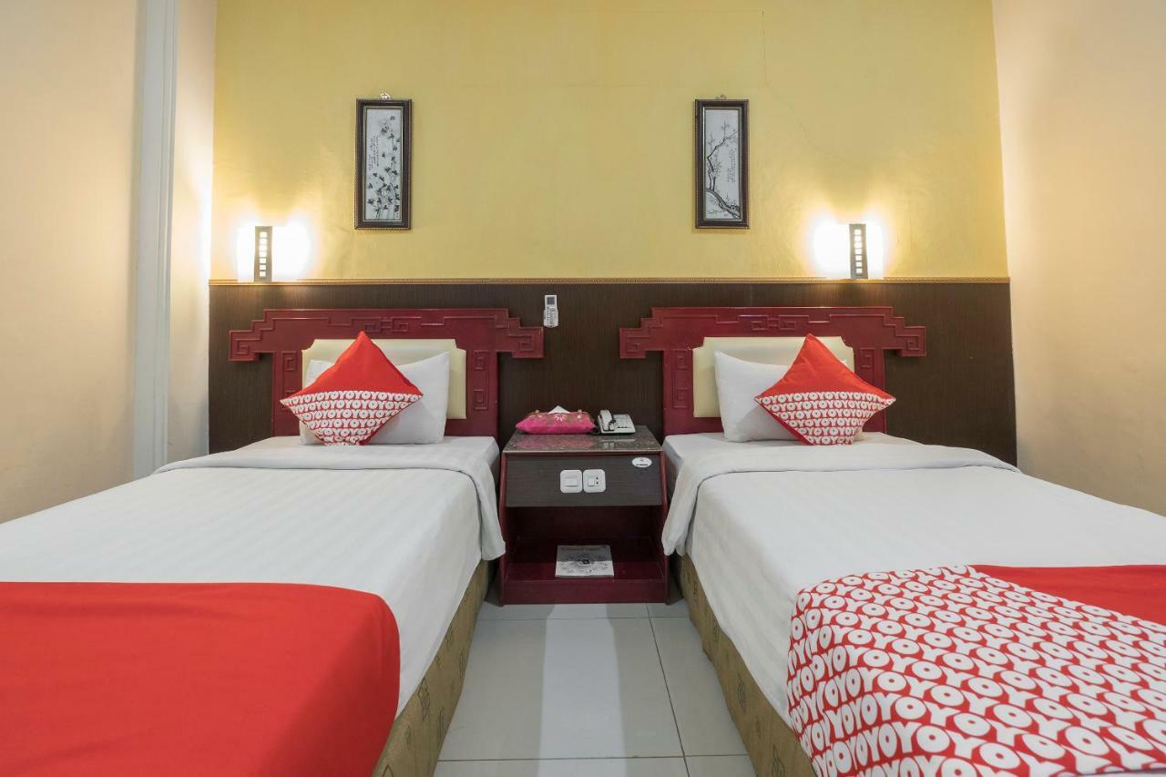 Oyo 821 Hotel Dinasti Makassar Eksteriør billede