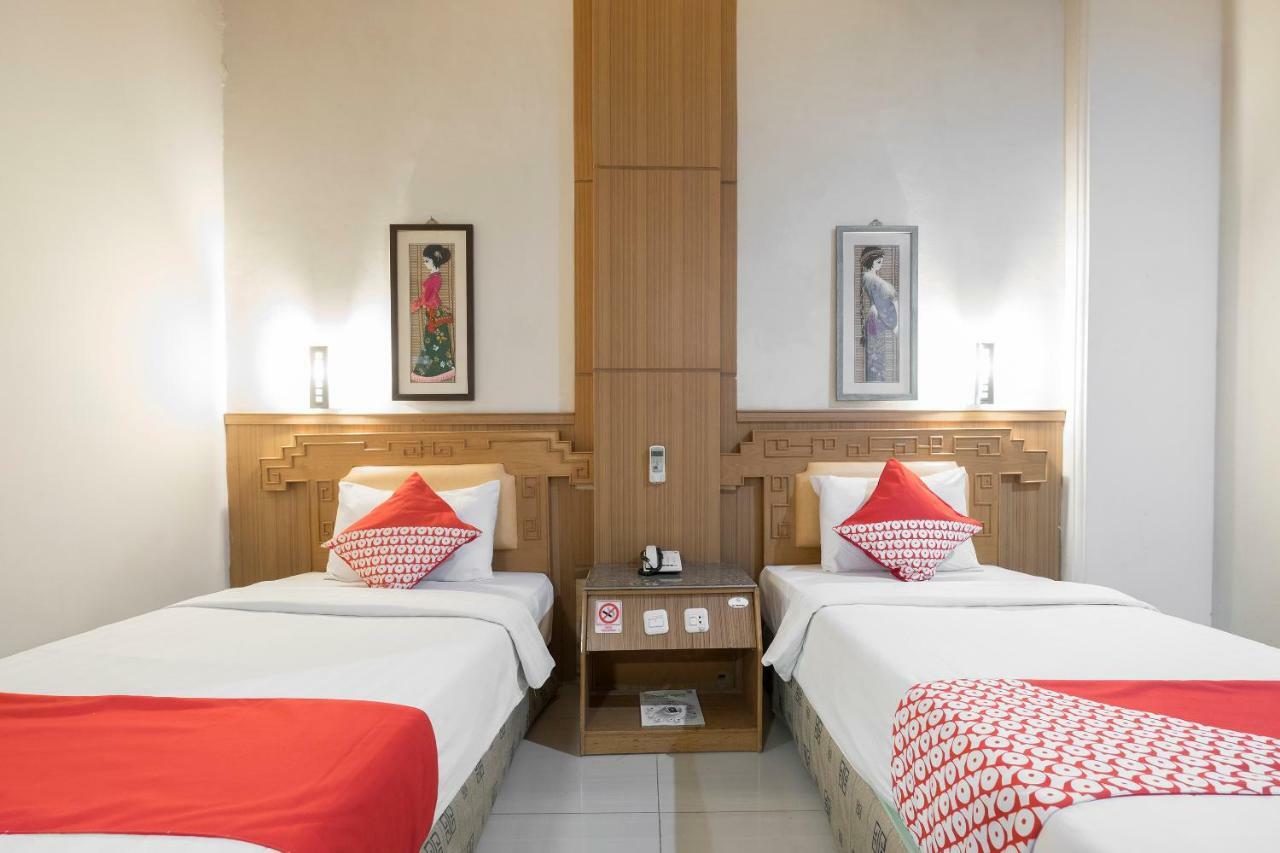 Oyo 821 Hotel Dinasti Makassar Eksteriør billede