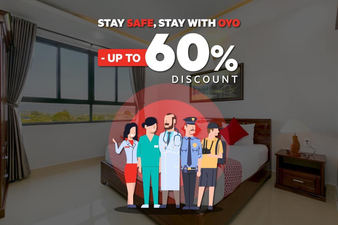 Oyo 821 Hotel Dinasti Makassar Eksteriør billede
